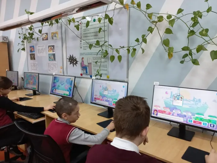 помощь друга не помешает