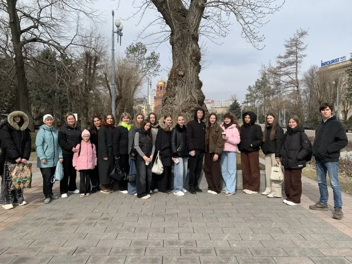 знаменитый тополь