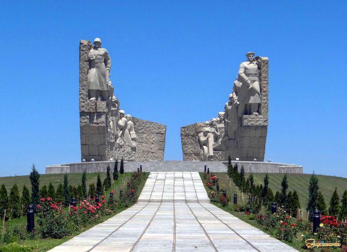Мемориал "Самбекские высоты"